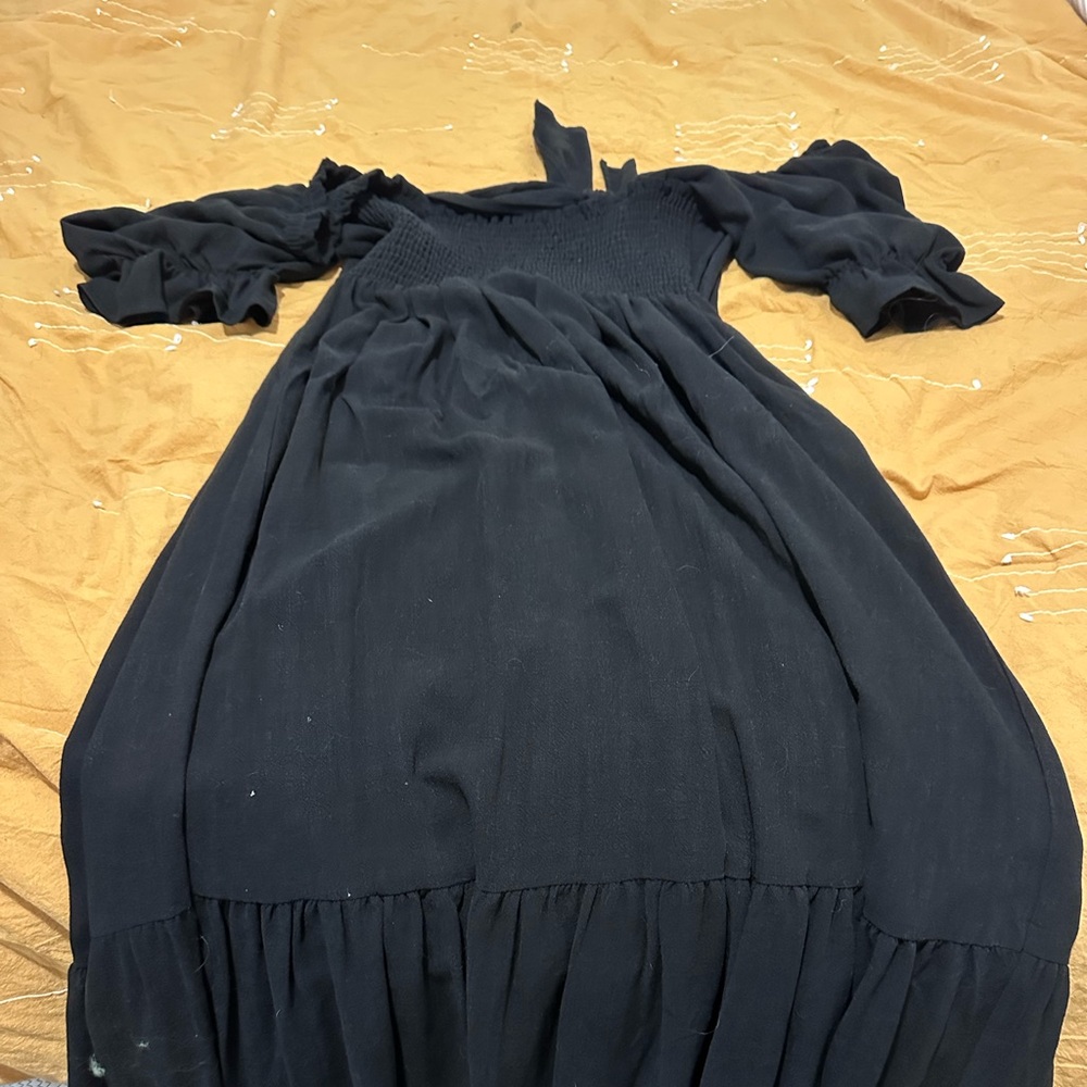 Gorgeous, black full length dress.